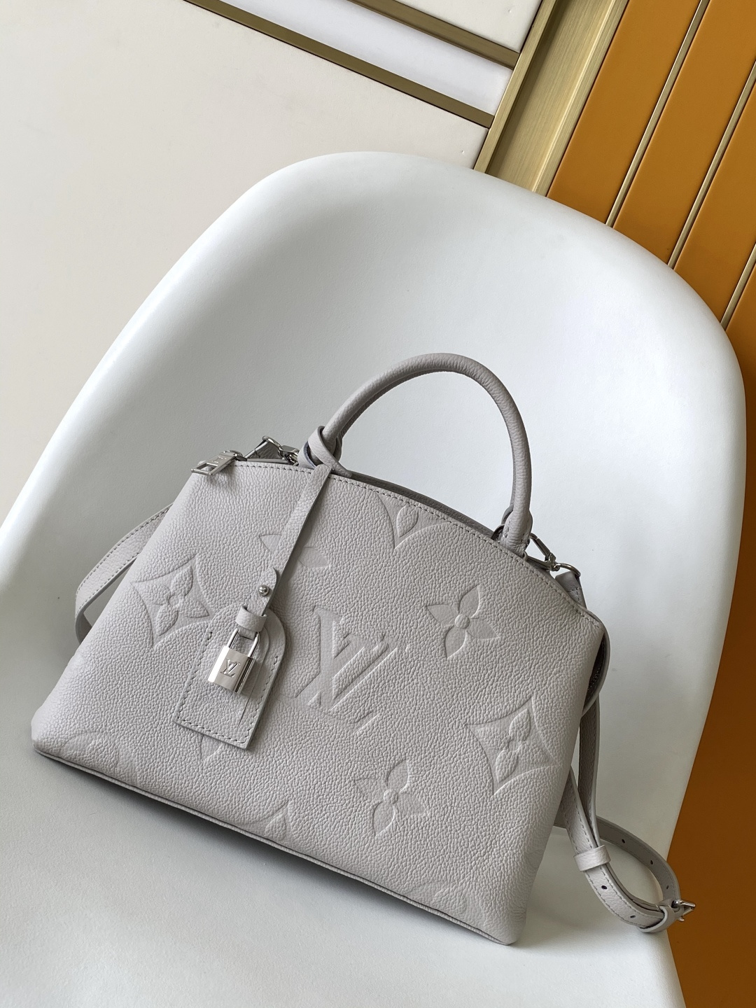 Louis Vuitton LV Classic Handbag Monogram Miroir Model M28334 Zip Closure Street Style Luxury Accessory